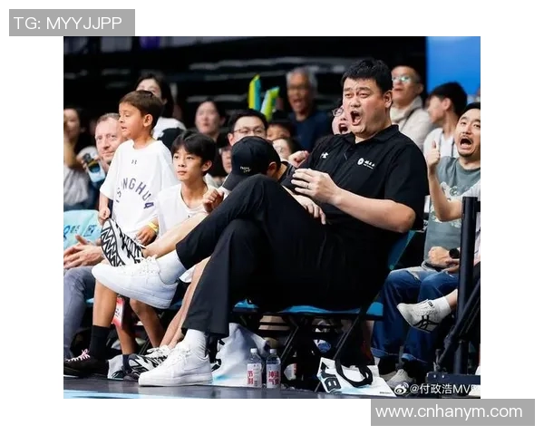 姚明面对挑衅冷静应对展现大将风范引发热议